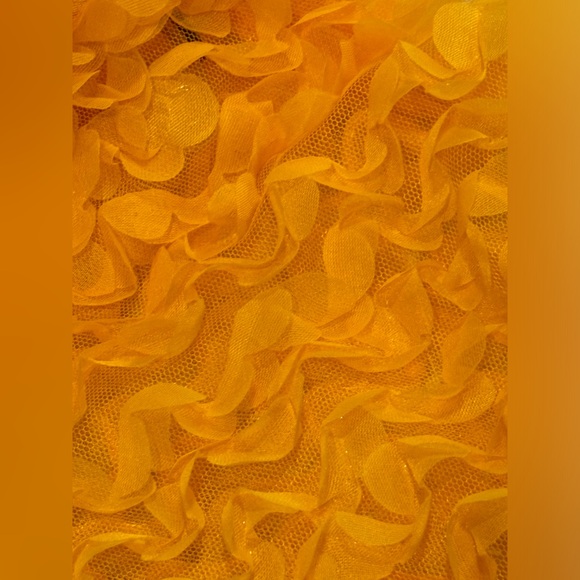 Flat White Anthropologie Marigold Ruffle sleeve top size S NWT - Picture 9 of 12